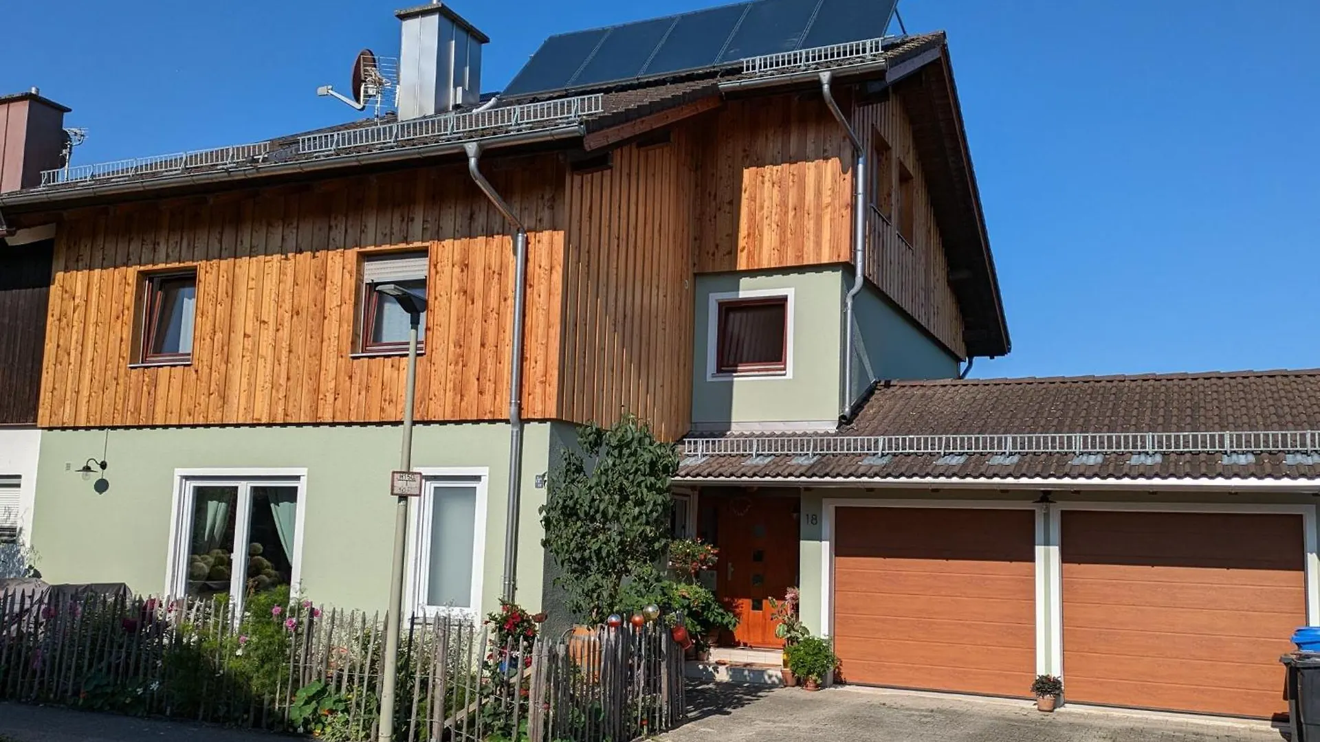 Guest house Haus Aschauer Am Amtmannfeld Hotel Teisendorf Germany